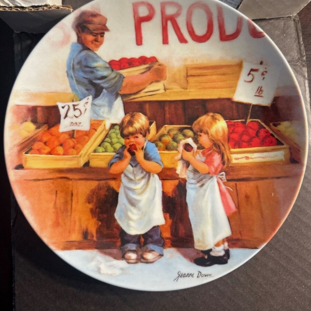 Bradford Exchange Friends I Remember Fringe Benefits Collector Plate COA.